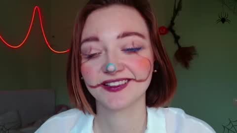 Melani  online show from October 29, 2025, 10:50 am