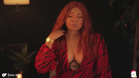 Snapshot of orla_voss chatting on January 1, 2025, 2:30 am Orla online show from January 1, 2025, 2:30 am