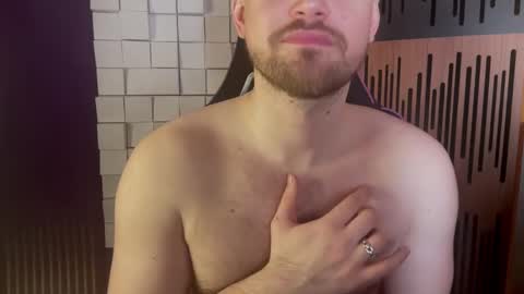 Oscar Steel Savage online show from February 22, 2025, 11:24 pm