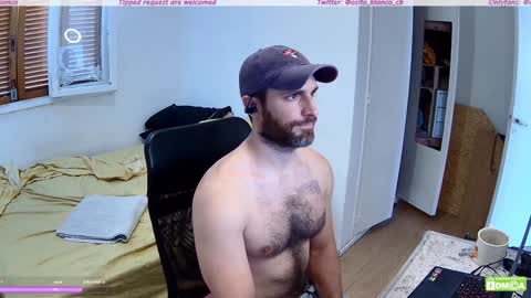 Snapshot of osito_blanco chatting on January 30, 2025, 6:32 pm Osito Blanco online show from January 30, 2025, 6:32 pm