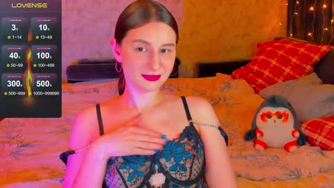 Leliana online show from December 30, 2024, 10:01 pm