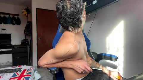 Snapshot of oso_go chatting on July 23, 2026, 9:24 pm oso_go online show from July 23, 2026, 9:24 pm