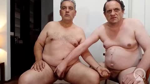 Osoandcub online show from April 9, 2026, 8:36 pm