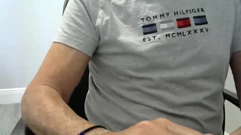 Ossi online show from February 2, 2025, 4:00 pm