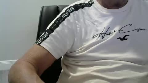 Ossi online show from February 10, 2025, 11:13 pm