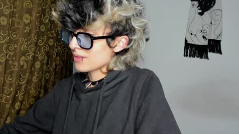 Otto 3 online show from December 12, 2024, 1:53 am