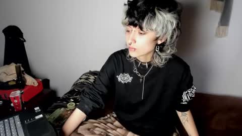 Otto 3 online show from February 27, 2025, 3:26 pm