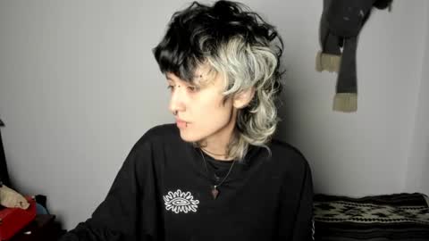 Otto 3 online show from March 5, 2025, 3:29 am