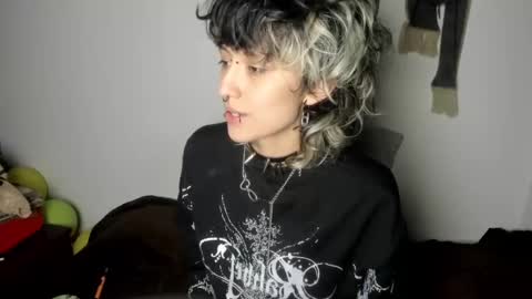 Otto 3 online show from March 11, 2025, 6:53 am