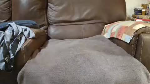 outdoorsmanmark71 online show from January 10, 2025, 2:35 am