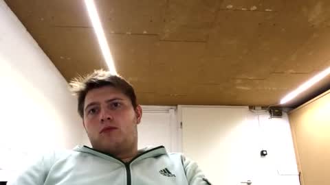 outflayd online show from December 19, 2025, 11:01 pm