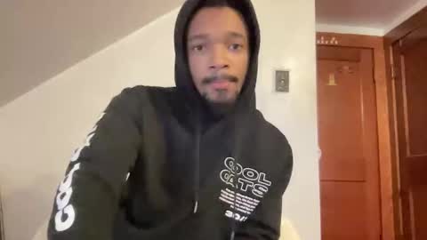 outofhisleague_ online show from November 14, 2025, 6:39 pm