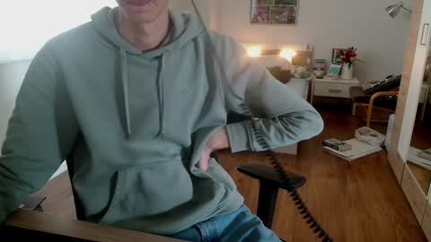 Snapshot of overkneebabe chatting on December 10, 2024, 9:01 am OverkneeBabe online show from December 10, 2024, 9:01 am