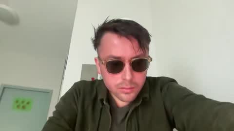 Snapshot of ovidius96 chatting on December 23, 2024, 12:19 pm ovidius96 online show from December 23, 2024, 12:19 pm