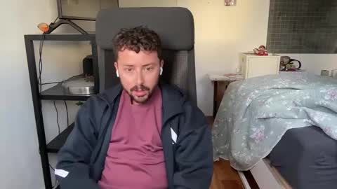 Snapshot of ovidius96 chatting on November 1, 2025, 3:36 pm ovidius96 online show from November 1, 2025, 3:36 pm