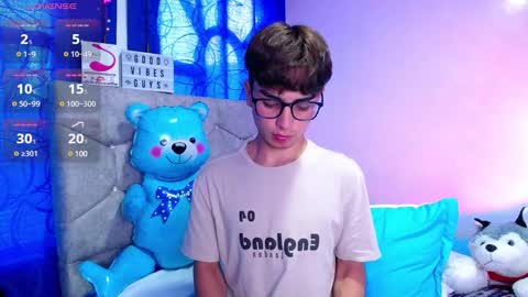 Snapshot of owenblue__ chatting on December 4, 2024, 9:13 pm Owen Independent model online show from December 4, 2024, 9:13 pm