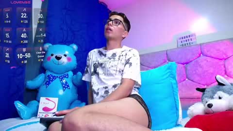 Snapshot of owenblue__ chatting on February 13, 2025, 6:09 am Owen Independent model online show from February 13, 2025, 6:09 am