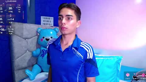 Snapshot of owenblue__ chatting on February 28, 2025, 5:26 am Owen Independent model online show from February 28, 2025, 5:26 am