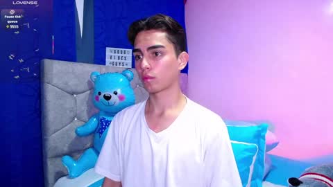 Snapshot of owenblue__ chatting on March 7, 2025, 6:57 am Owen Independent model online show from March 7, 2025, 6:57 am