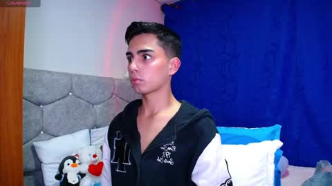 Snapshot of owenblue__ chatting on September 14, 2025, 9:14 pm Owen Independent model online show from September 14, 2025, 9:14 pm