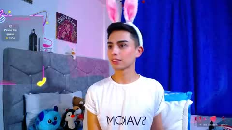 Snapshot of owenblue__ chatting on October 28, 2025, 7:05 pm Owen Independent model online show from October 28, 2025, 7:05 pm