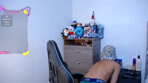 Snapshot of owenblue__ chatting on December 14, 2025, 5:51 pm Owen Independent model online show from December 14, 2025, 5:51 pm