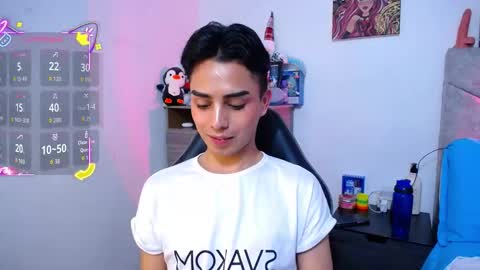 Snapshot of owenblue__ chatting on December 17, 2025, 12:11 pm Owen Independent model online show from December 17, 2025, 12:11 pm