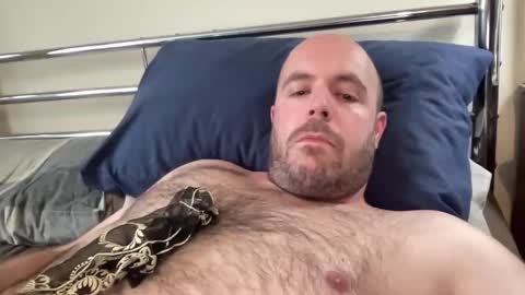 Owen2022 online show from February 24, 2026, 10:57 am