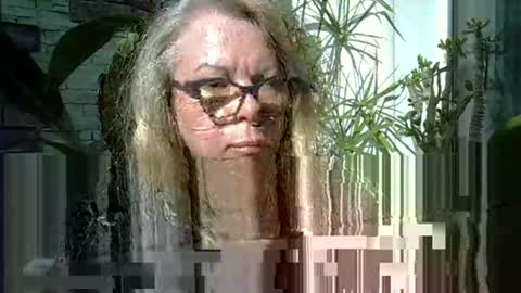 owl35 online show from April 22, 2026, 6:49 am