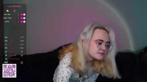 Snapshot of oxcysecret chatting on June 18, 2026, 6:13 am Oxcy online show from June 18, 2026, 6:13 am