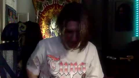 Snapshot of oystersbaby562 chatting on October 8, 2025, 5:16 am Frankie Oysters online show from October 8, 2025, 5:16 am