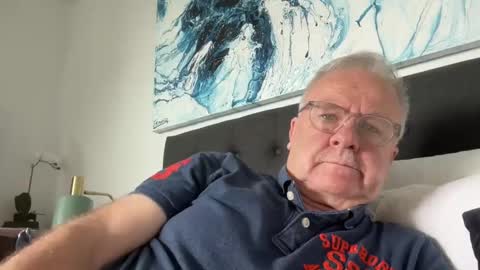 ozhairybearxxxx online show from December 8, 2024, 2:49 am