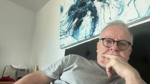 ozhairybearxxxx online show from March 26, 2026, 12:17 am