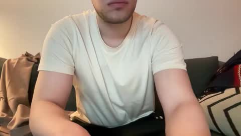 Snapshot of p2p2p2p2 chatting on March 15, 2026, 8:53 am p2 online show from March 15, 2026, 8:53 am