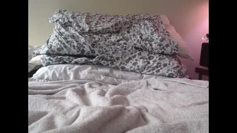 p guin12345 online show from March 7, 2025, 4:22 pm