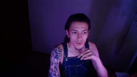 Snapshot of p_parker222 chatting on June 23, 2026, 1:36 am P PARKER online show from June 23, 2026, 1:36 am