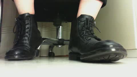 Pablo Meness online show from February 18, 2025, 8:14 pm