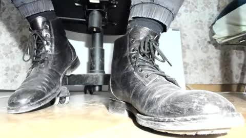 Pablo Meness online show from November 1, 2025, 7:05 pm