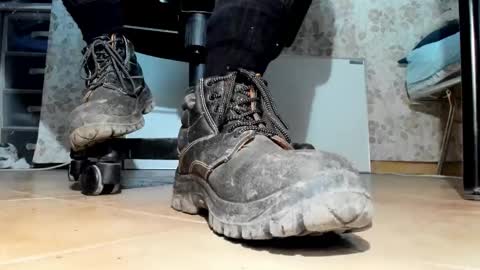 Pablo Meness online show from November 5, 2025, 6:41 pm