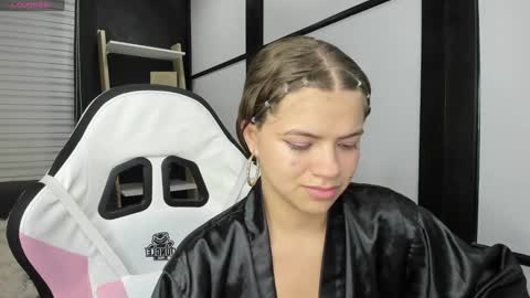 Snapshot of paigejayden chatting on January 5, 2025, 1:13 am Paige online show from January 5, 2025, 1:13 am