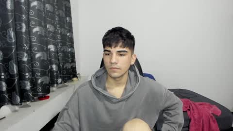 pakun_ online show from February 6, 2025, 11:15 pm