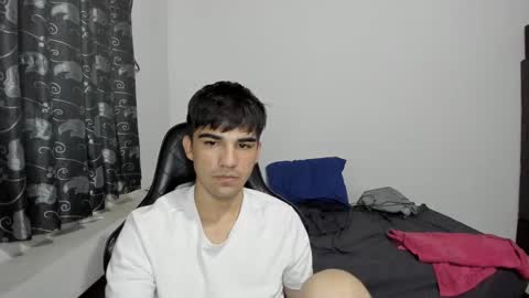 pakun_ online show from February 21, 2025, 2:06 am