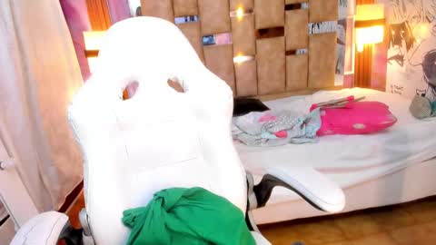 Snapshot of paloma_coquette chatting on October 6, 2025, 11:07 am PALOMA 3 online show from October 6, 2025, 11:07 am