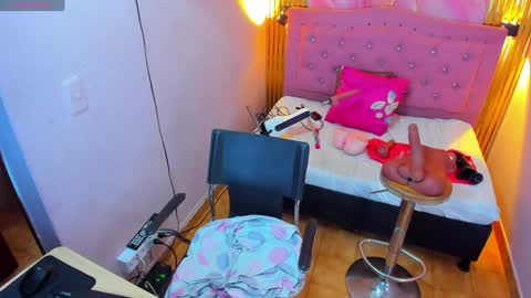 Snapshot of paloma_coquette chatting on April 1, 2026, 11:33 am PALOMA 3 online show from April 1, 2026, 11:33 am