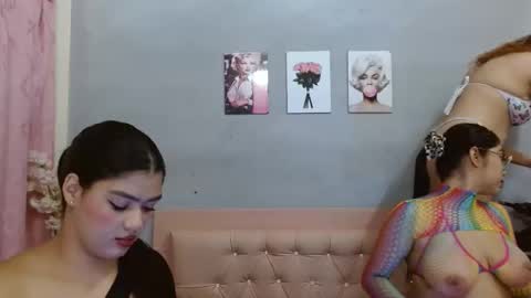 pamela_adlon online show from April 7, 2026, 1:33 pm