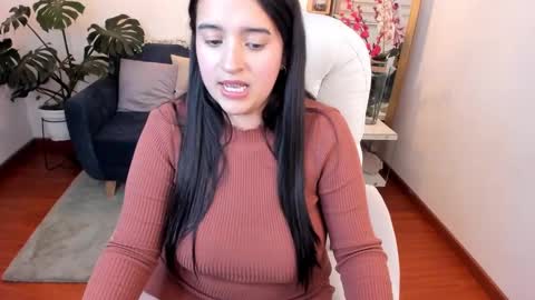 Snapshot of pamela_cheverry chatting on January 9, 2025, 8:03 am Pamela online show from January 9, 2025, 8:03 am