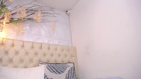 Snapshot of pamela_rut__ chatting on December 19, 2025, 2:35 pm Pamela online show from December 19, 2025, 2:35 pm