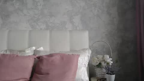 Pamella online show from September 22, 2025, 7:43 am