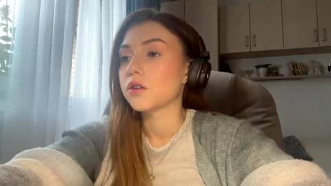 Lia online show from May 30, 2026, 3:09 pm