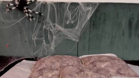 PANDORA  online show from October 30, 2025, 11:55 am